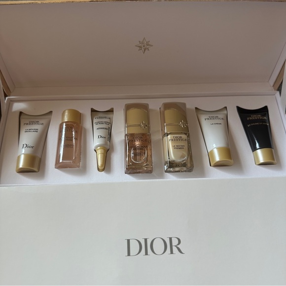 Dior Beauty Prestige Skincare Gold Piano Gift Set (7 Pieces) - Picture 1 of 3